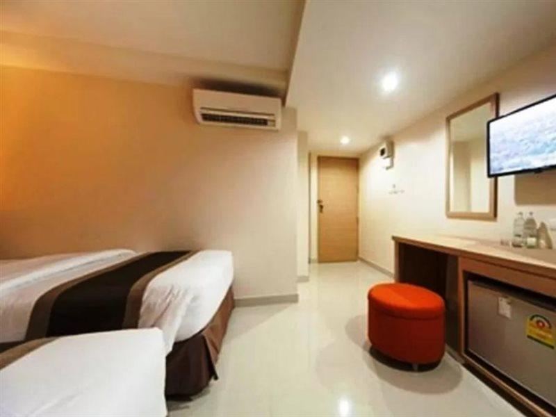 Gateway Hotel Pratunam Bangkok Exterior photo