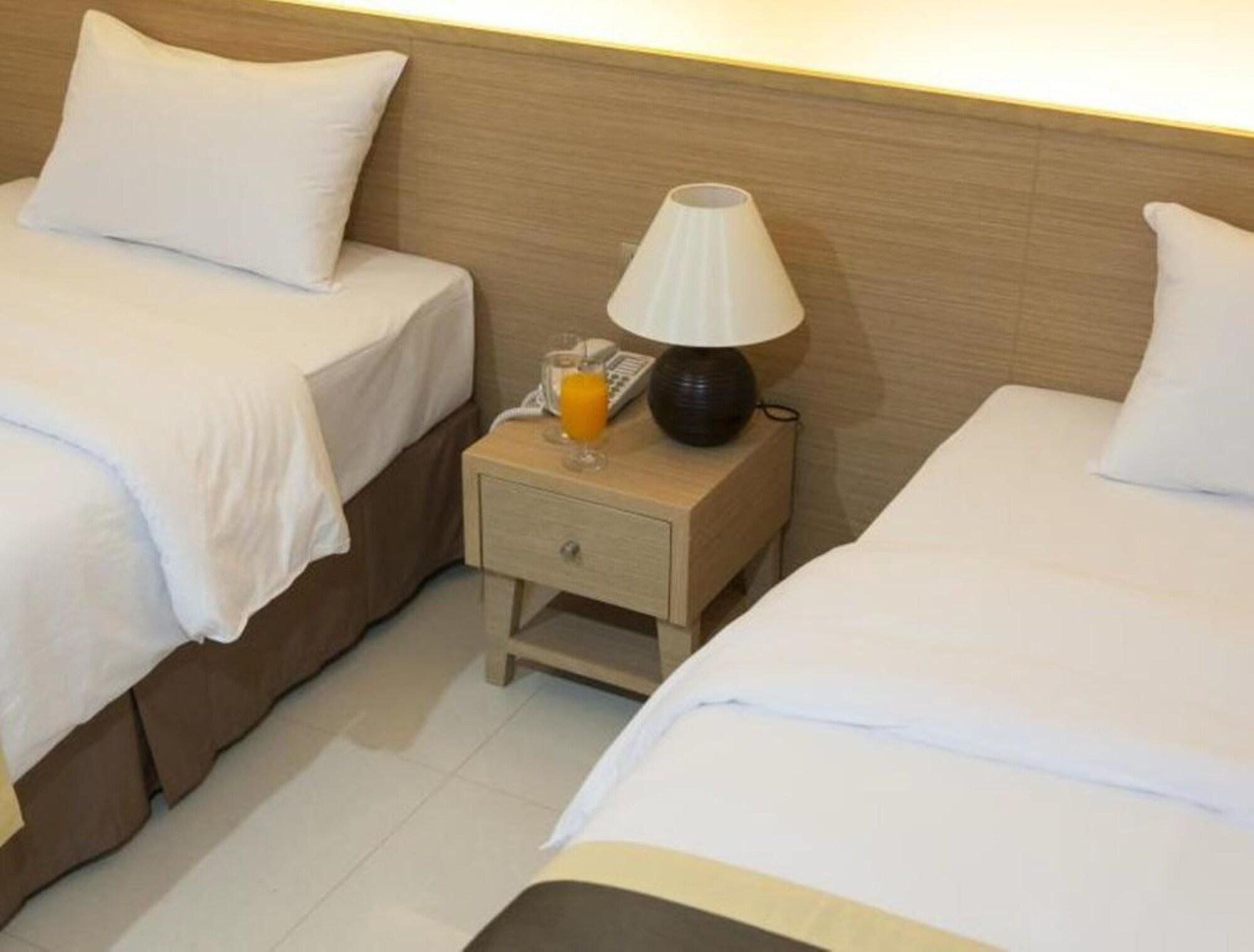 Gateway Hotel Pratunam Bangkok Exterior photo