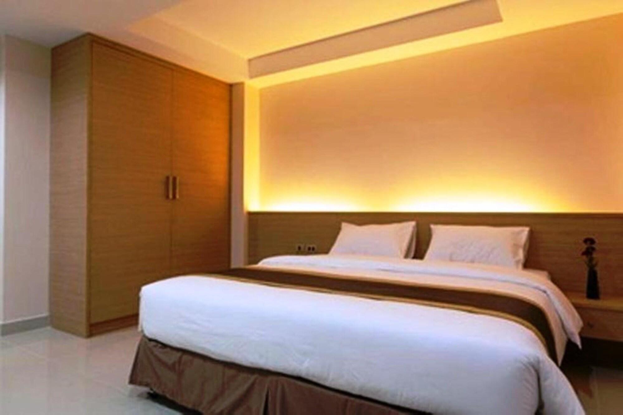 Gateway Hotel Pratunam Bangkok Exterior photo