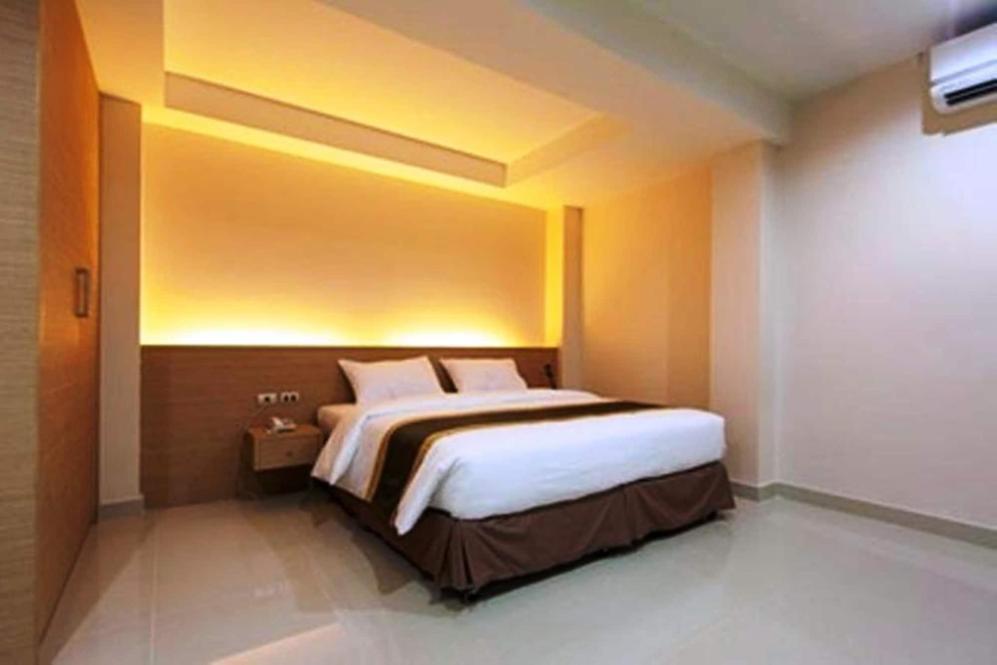 Gateway Hotel Pratunam Bangkok Exterior photo