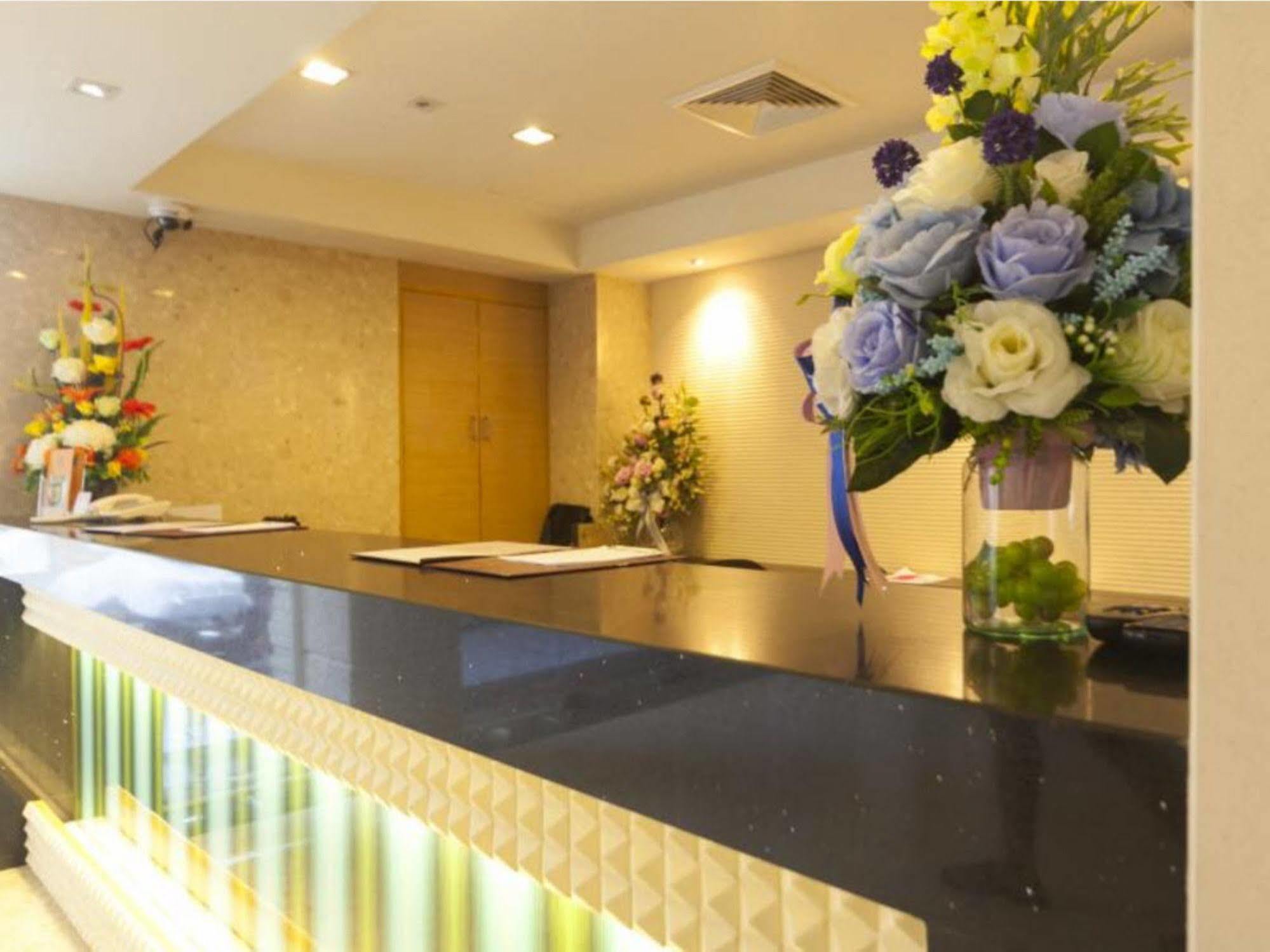 Gateway Hotel Pratunam Bangkok Exterior photo